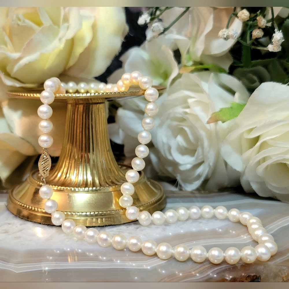 14k Cream 5mm Cultured Pearl Necklace (17")